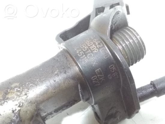 Mercedes-Benz ML W164 Fuel injector A6420700587 0445115027