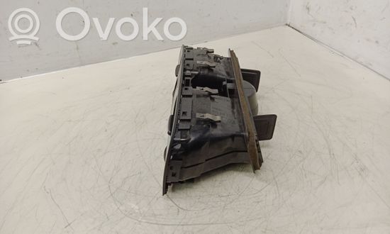 Volkswagen Golf VI Dash center air vent grill 5K0819728M 5K0815735D 5K0815736D