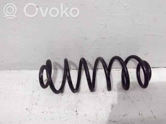 Volkswagen Golf VI Rear coil spring