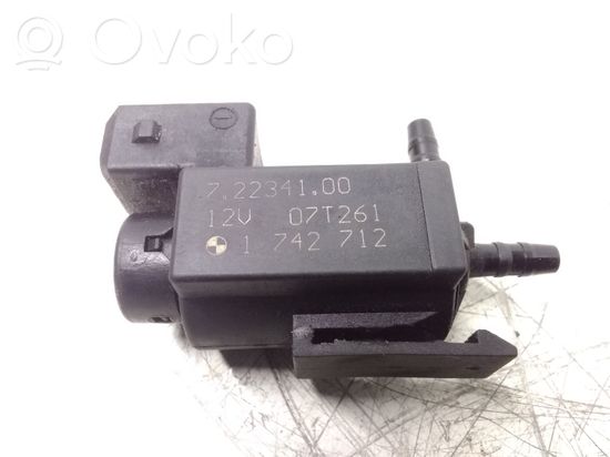 BMW 5 E60 E61 Turbo solenoid valve 1742712