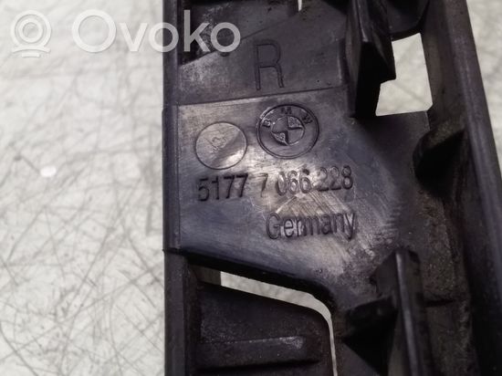 BMW 5 E60 E61 Front bumper mounting bracket 7066228
