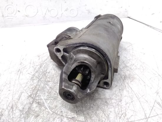 Mercedes-Benz E W211 Starter motor A0051518901