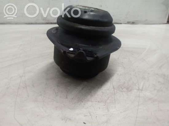 Mercedes-Benz R W251 Engine mount bracket A2512402717
