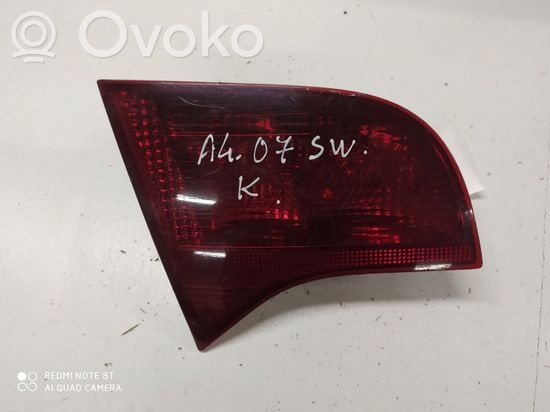 Audi A4 S4 B7 8E 8H Tailgate rear/tail lights 8E9945093