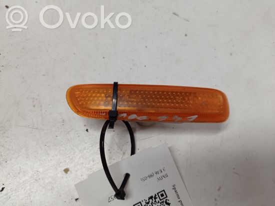 BMW 3 E46 Front fender indicator light 8370719