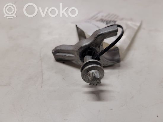 BMW X6 E71 E72 Fuel Injector clamp holder