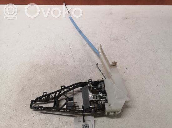 BMW X1 E84 Front door exterior handle/bracket 7401211