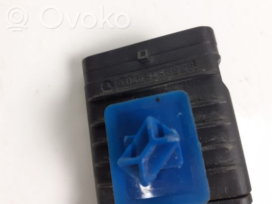 Mercedes-Benz E W211 Parking sensor (PDC) wiring loom A0485453928 E509E306853U176