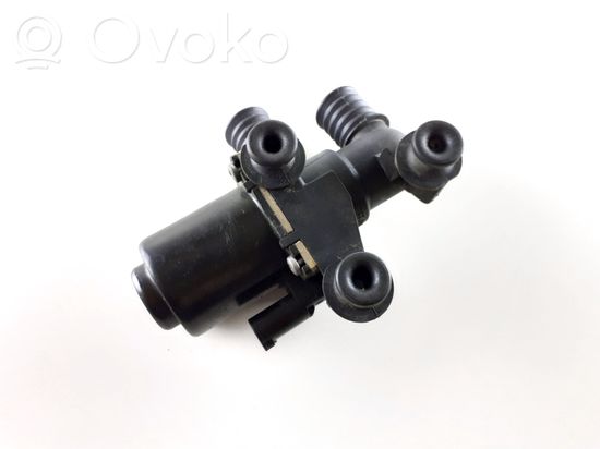 BMW 5 E60 E61 Coolant heater control valve 6920226 A3167A335458U176