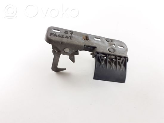 Volkswagen PASSAT B7 Engine bonnet/hood lock/catch 3AA823480 E509E340820U176