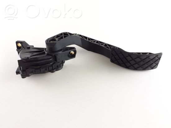 Audi A4 S4 B5 8D Accelerator throttle pedal 8D1723523A A3202A345129U176
