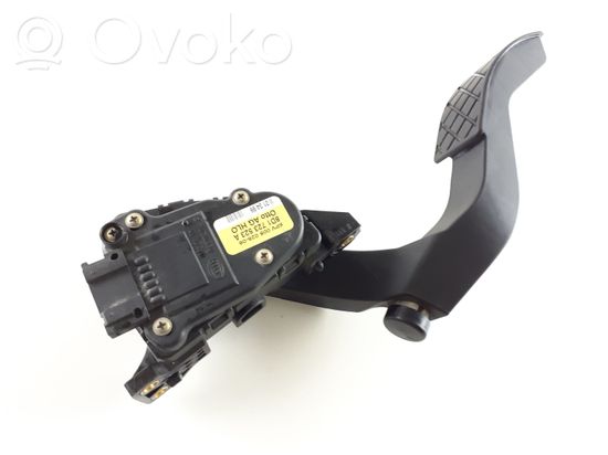 Audi A4 S4 B5 8D Accelerator throttle pedal 8D1723523A A3202A345129U176
