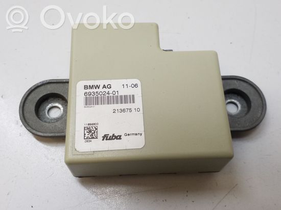 BMW 3 E92 E93 Aerial antenna amplifier 6935024 693502401