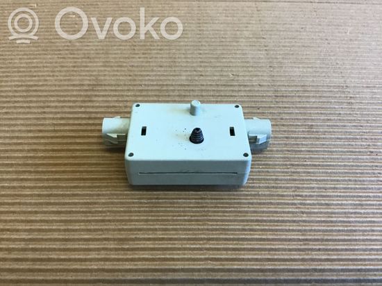 BMW 3 E92 E93 Aerial antenna amplifier 699009004 21367510