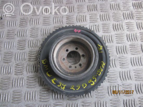 BMW 5 E39 Crankshaft pulley