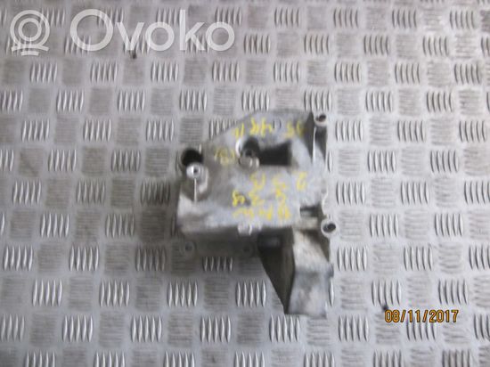 BMW 5 E39 A/C compressor mount bracket 17407259