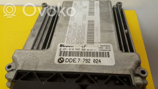BMW 3 E46 Engine control unit/module 0281010565 DDE7792024