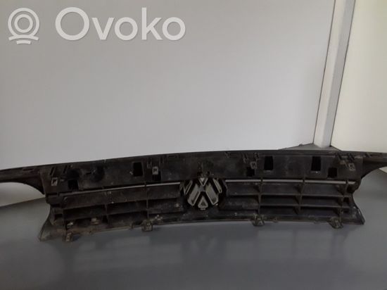 Volkswagen Golf III Front grill 1H6853653