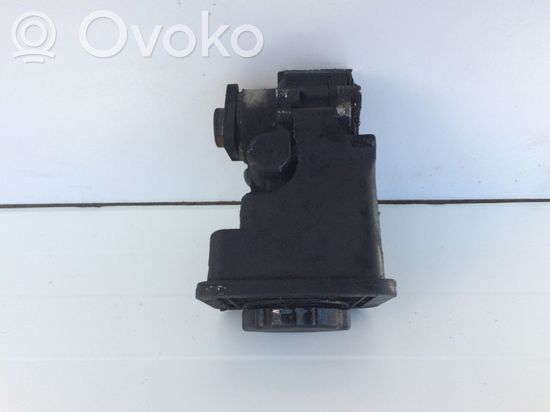 BMW 3 E46 Power steering pump 6756575