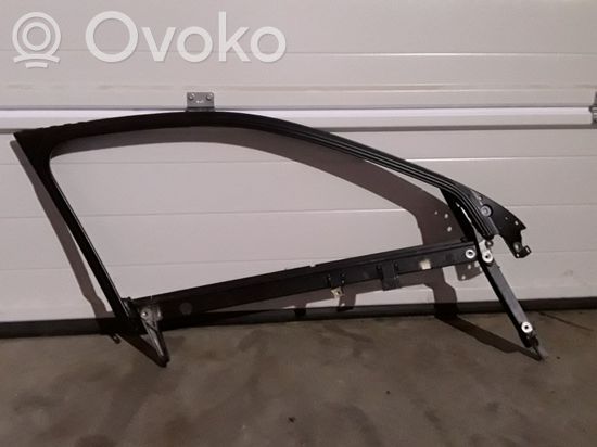 Audi A4 S4 B6 8E 8H Front door window/glass frame 8E0837629
