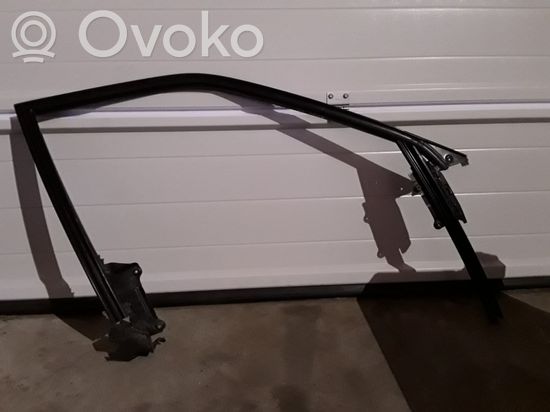 Audi 80 90 B3 Front door window/glass frame
