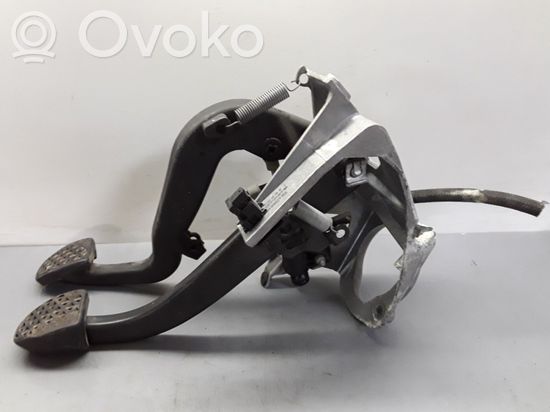BMW 3 E90 E91 Pedal assembly 67871110