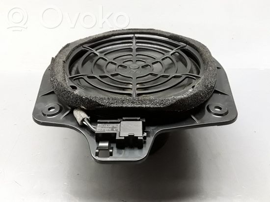 Audi A4 S4 B7 8E 8H Subwoofer speaker 8H0035411B