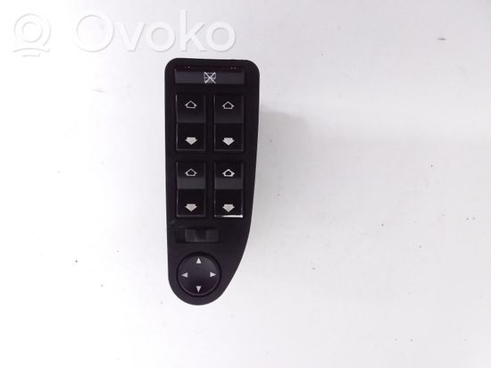 BMW 5 E39 Electric window control switch 8380646