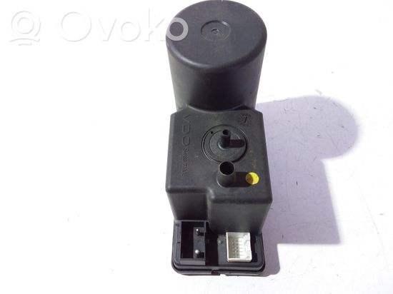 Audi A4 S4 B5 8D Central locking vacuum pump 4A0862257A