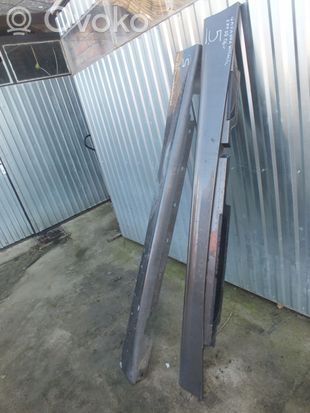 BMW 1 E81 E87 Sill