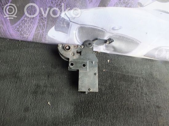 BMW 5 E39 Tailgate/trunk/boot lock/catch/latch 8120419