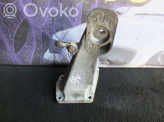 BMW 5 E60 E61 Engine mounting bracket 6763218