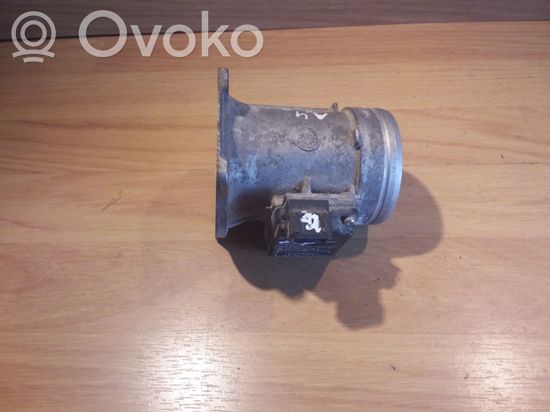 Audi A4 S4 B5 8D Mass air flow meter 037906461B AFH6010A