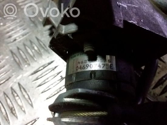 Audi 100 S4 C4 Accelerator throttle pedal 046907475E