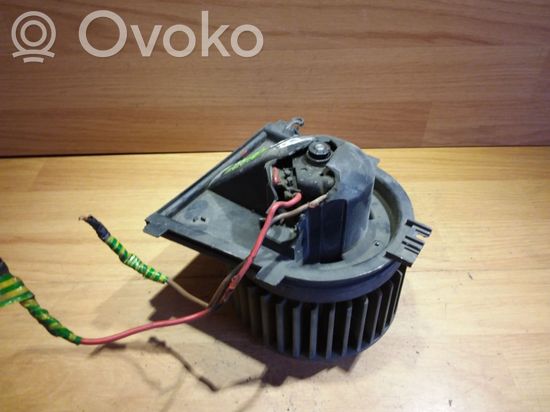 Volkswagen PASSAT B5.5 Heater fan/blower 8D1819021A