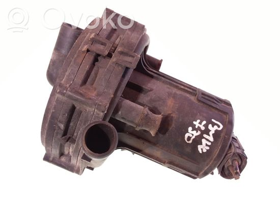 BMW 7 E38 Secondary air pump 11721741700