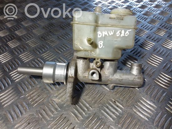 BMW 5 E39 Master brake cylinder 32066665