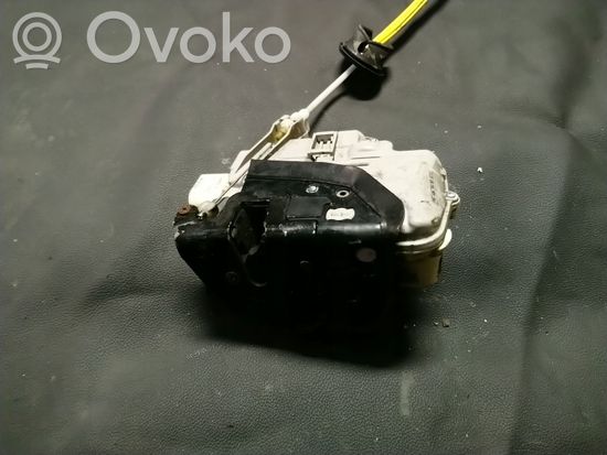 Audi A3 S3 8P Front door lock 4F2837016B