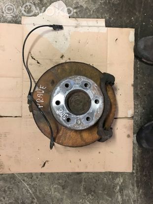 Mercedes-Benz Sprinter W906 Front wheel hub