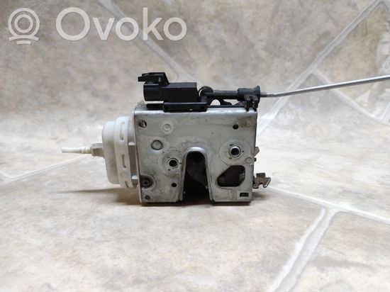 Audi A4 S4 B5 8D Front door lock 8D1837016