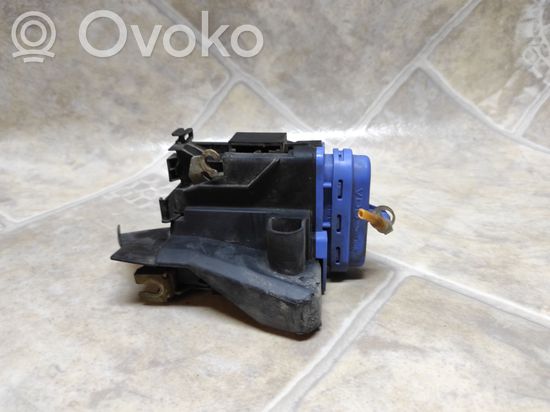 Audi A4 S4 B5 8D Rear door lock 8D0839016