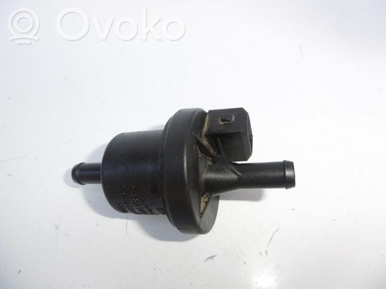 Audi A4 S4 B5 8D Valve vacuum 0280142300