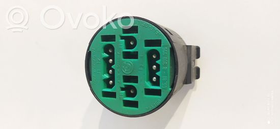 BMW 3 E46 Panel speaker 65818360995