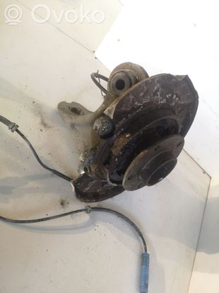 BMW 5 E39 Rear wheel hub
