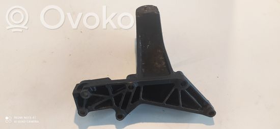 BMW 3 E46 Engine mounting bracket 6753225