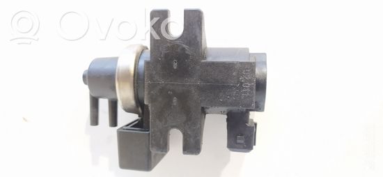 BMW 5 E39 Turbo solenoid valve 72279600