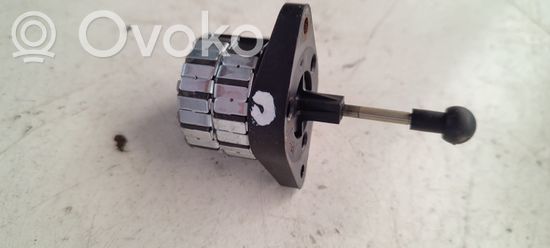 BMW 5 E60 E61 Headlight level adjustment motor 8352206 72774900