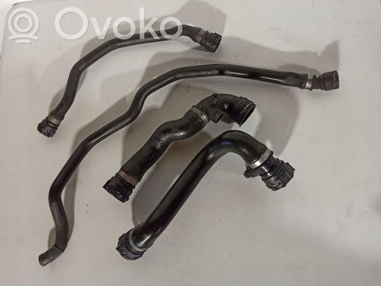 BMW 3 E46 Engine coolant pipe/hose 8377702