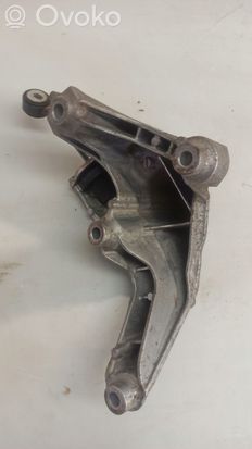 Audi A4 S4 B9 Engine mounting bracket 4M0199307AD