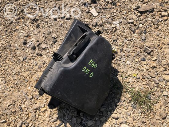 BMW 5 E60 E61 Air filter cleaner box bracket assembly